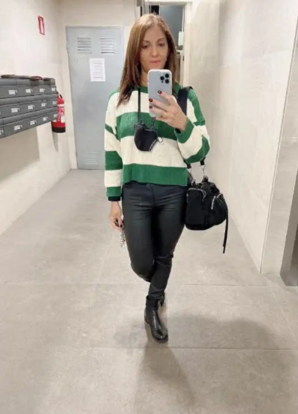 679461435|PRISCILA|Chica