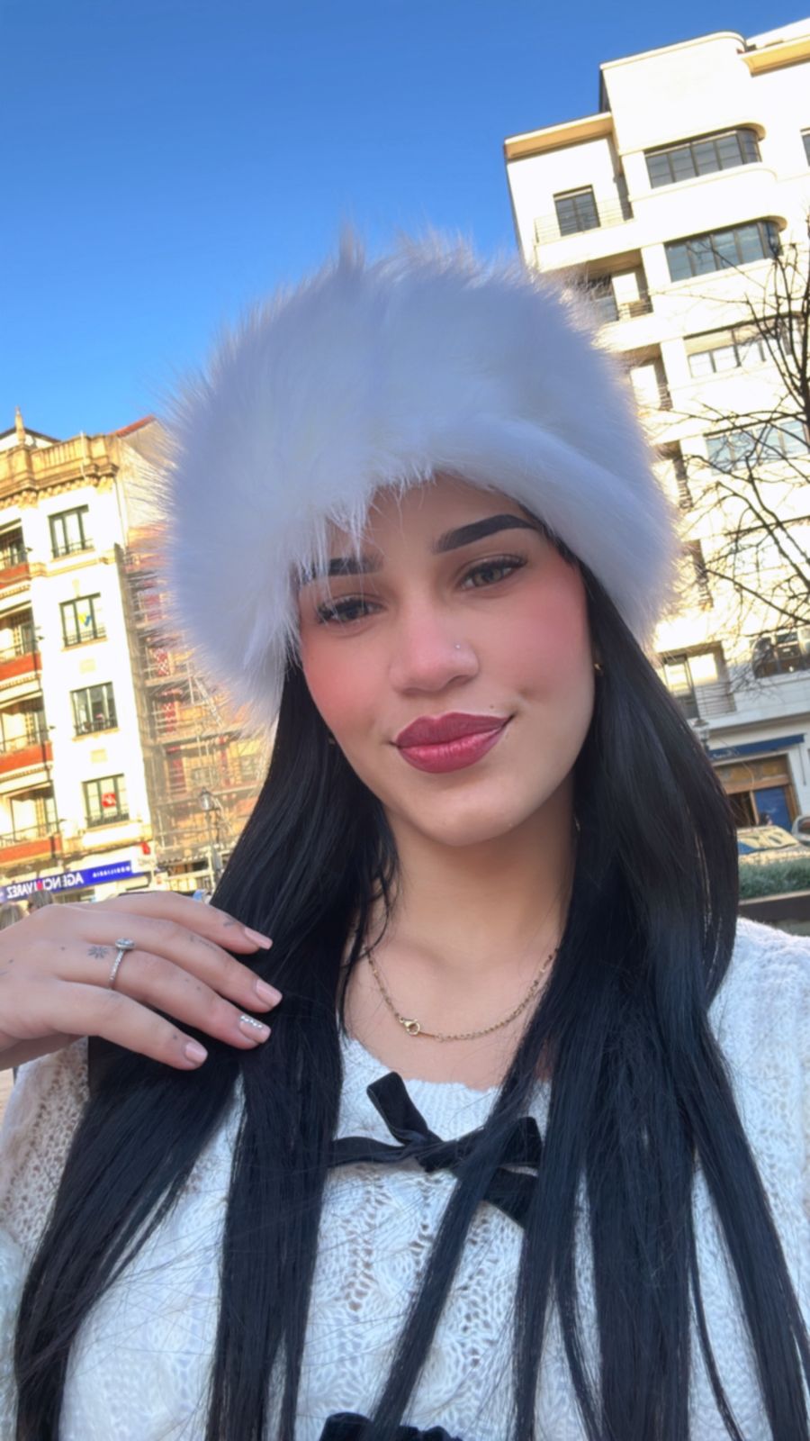 613827509|VICTORIA|Chica