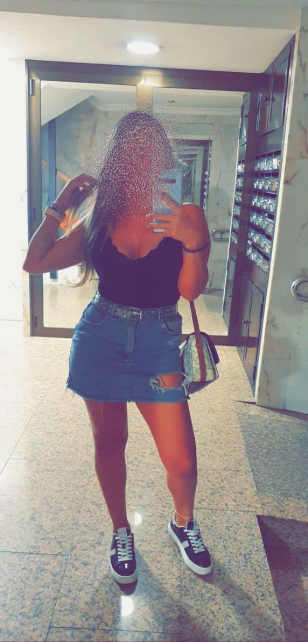 686213700|CAROL|Chica