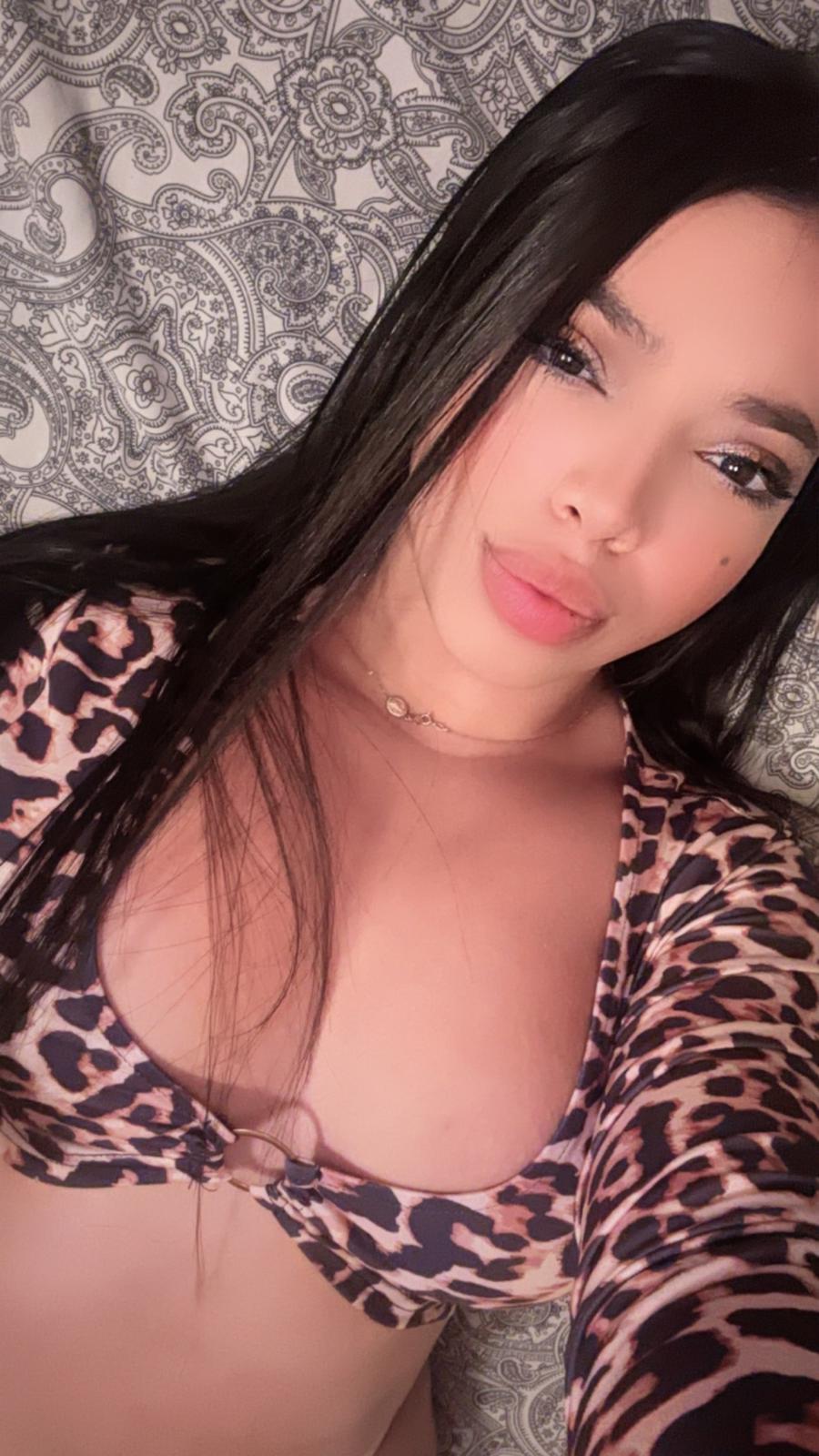 613579432|SAMANTHA|Chica