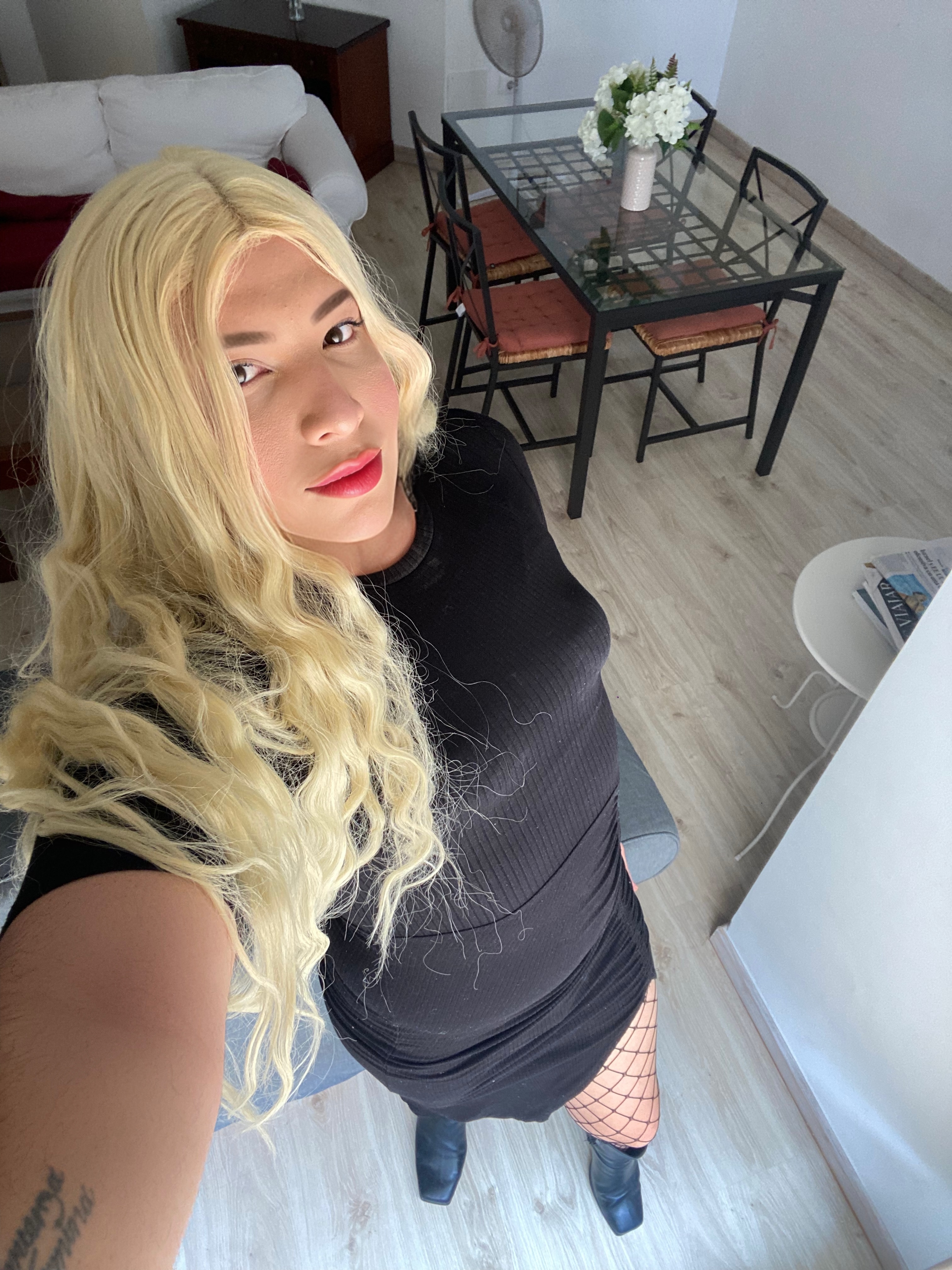 604828733|JENNIFER|Transexual