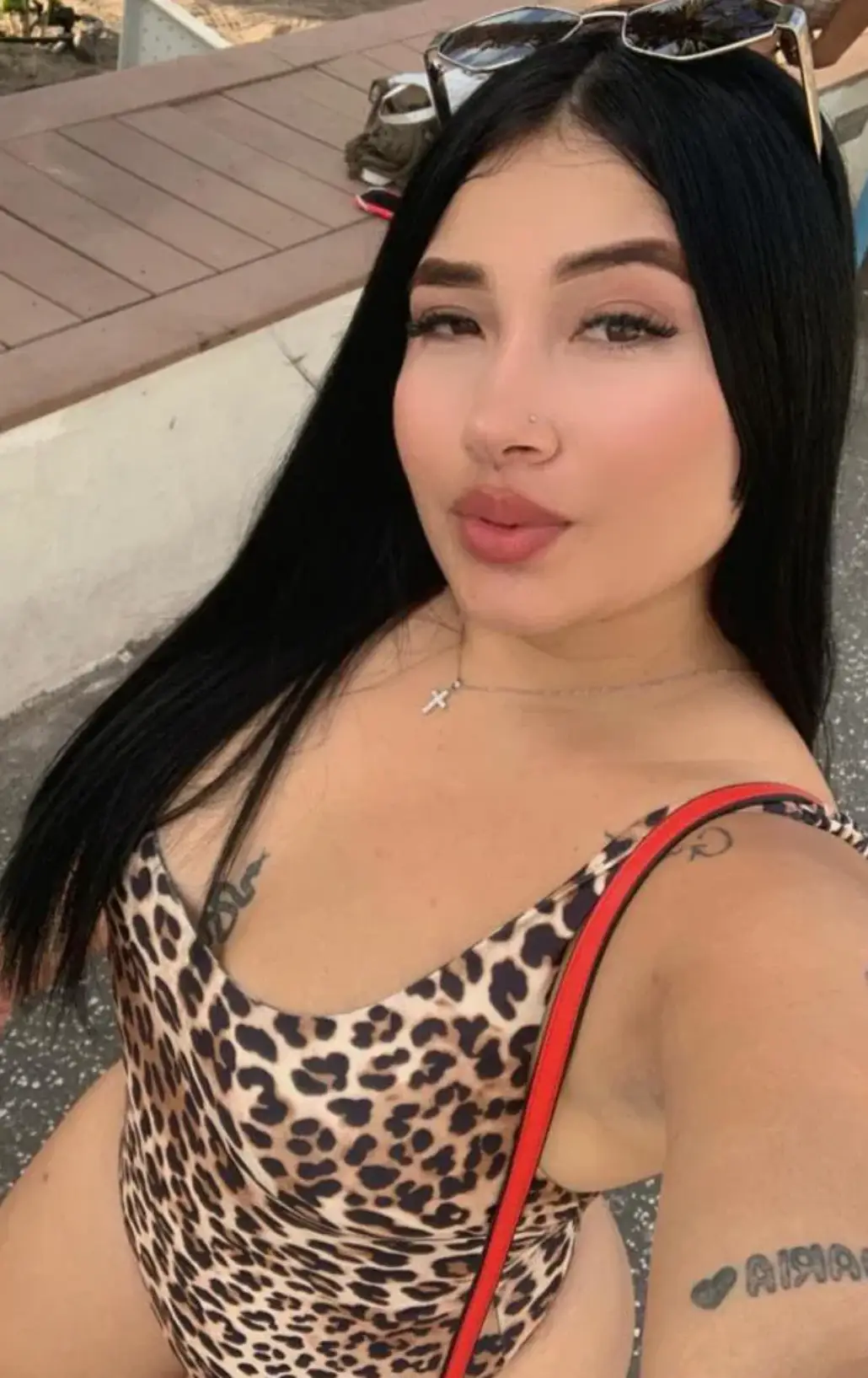 632896118|TATIANA|Chica