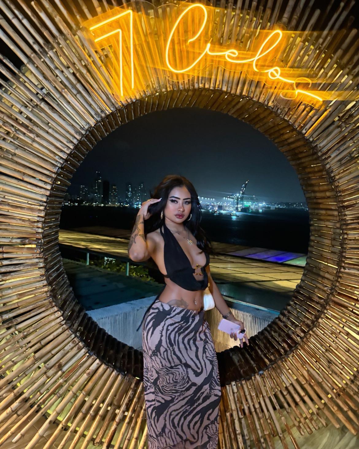 651572512|KIARA|Chica