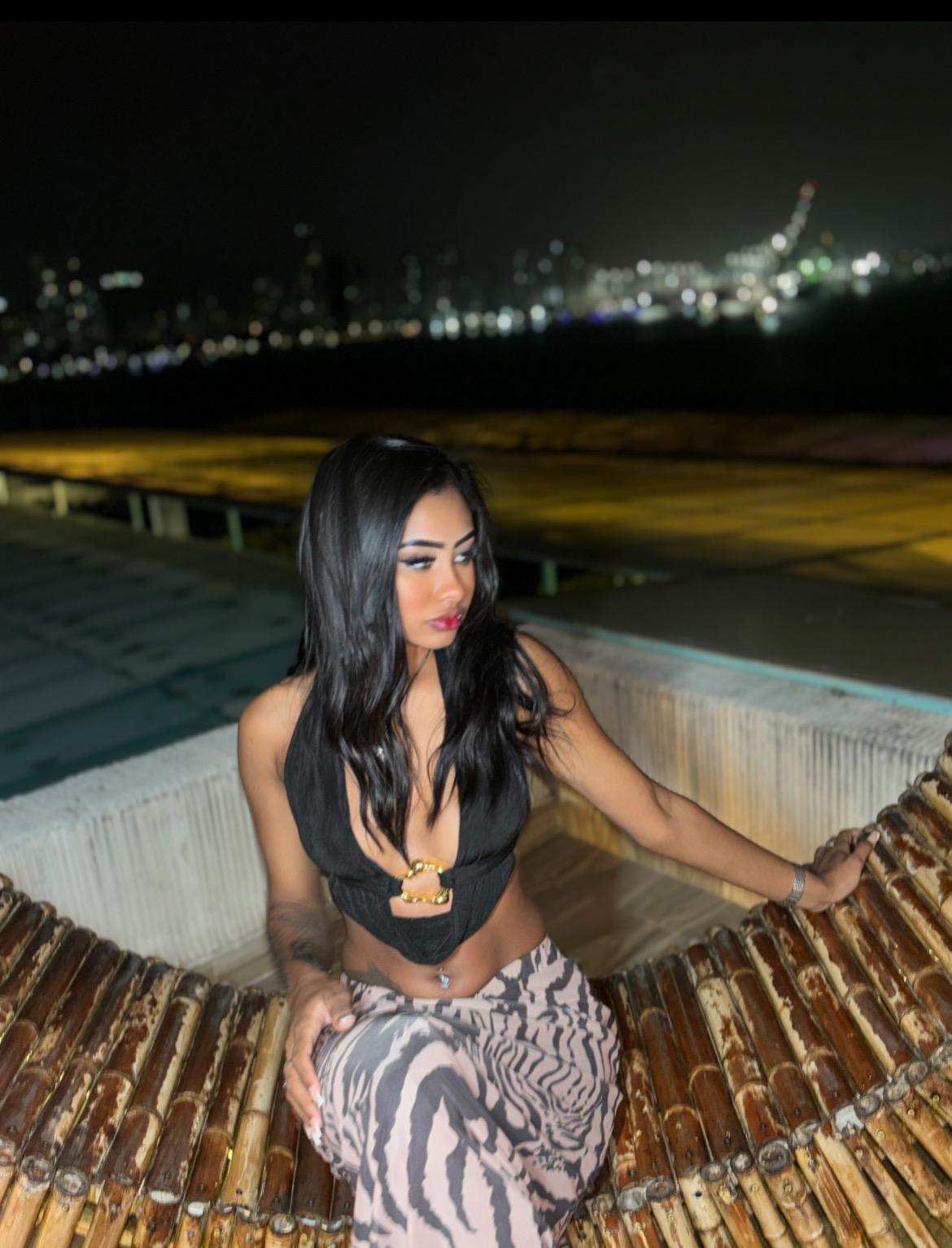 651572512|KIARA|Chica