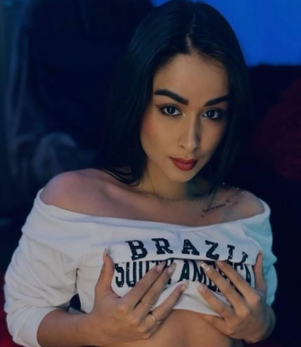 613796585|VIOLETA|Chica