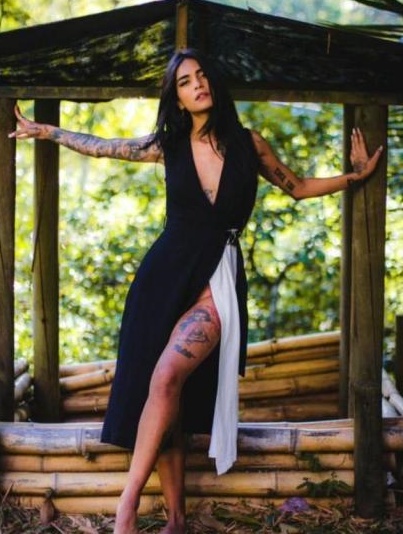 631458939|SILVIA|Chica