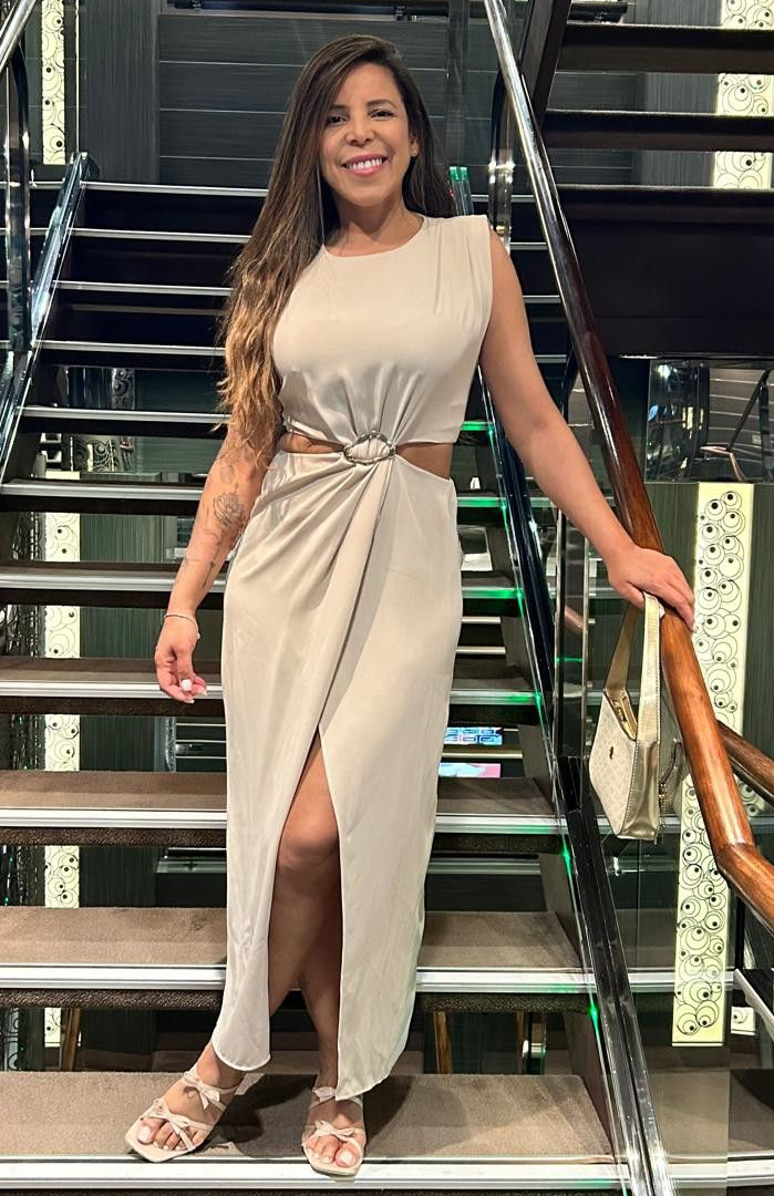 669956305|YANELA|Chica