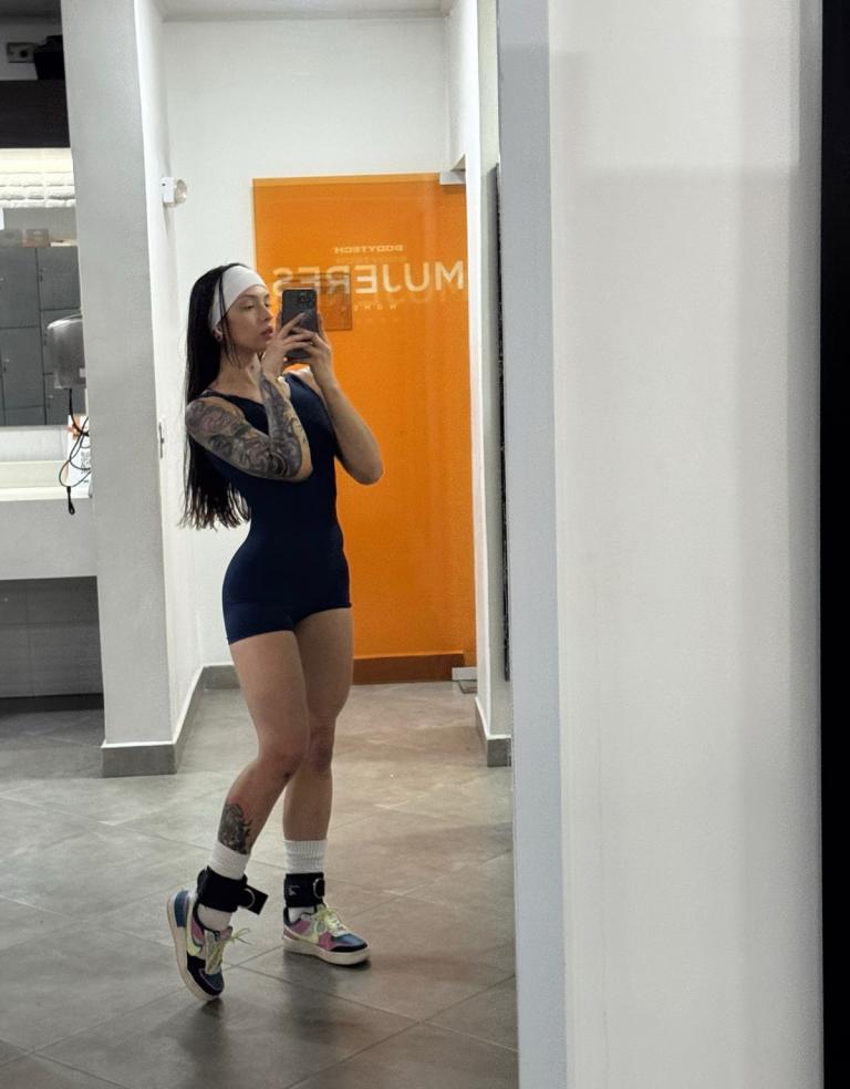 631584470|VIOLETA|Chica