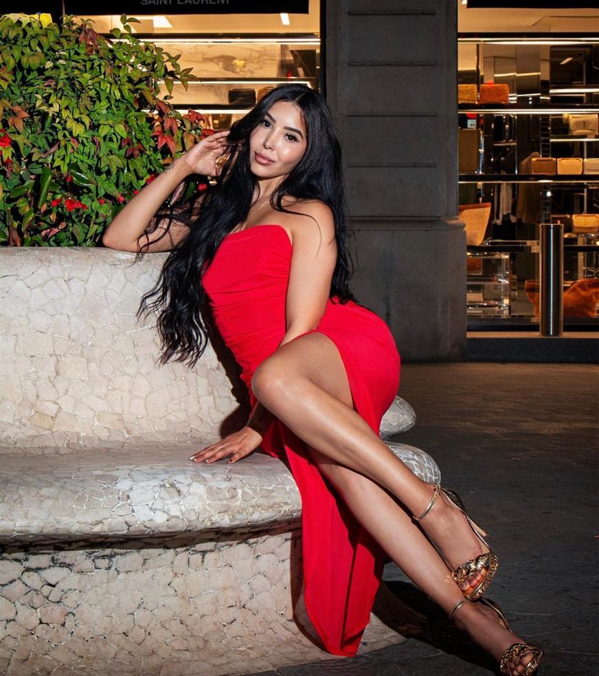664149221|MARIANA|Chica