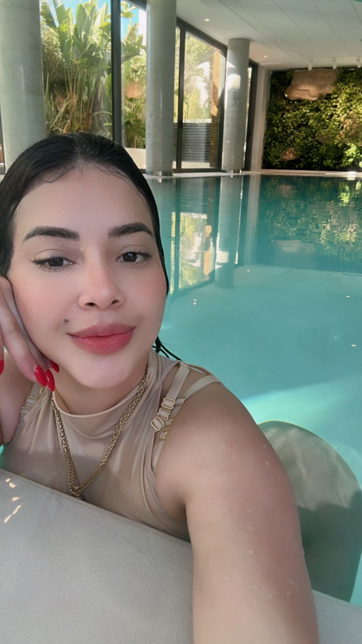 654330739|PRADA|Chica