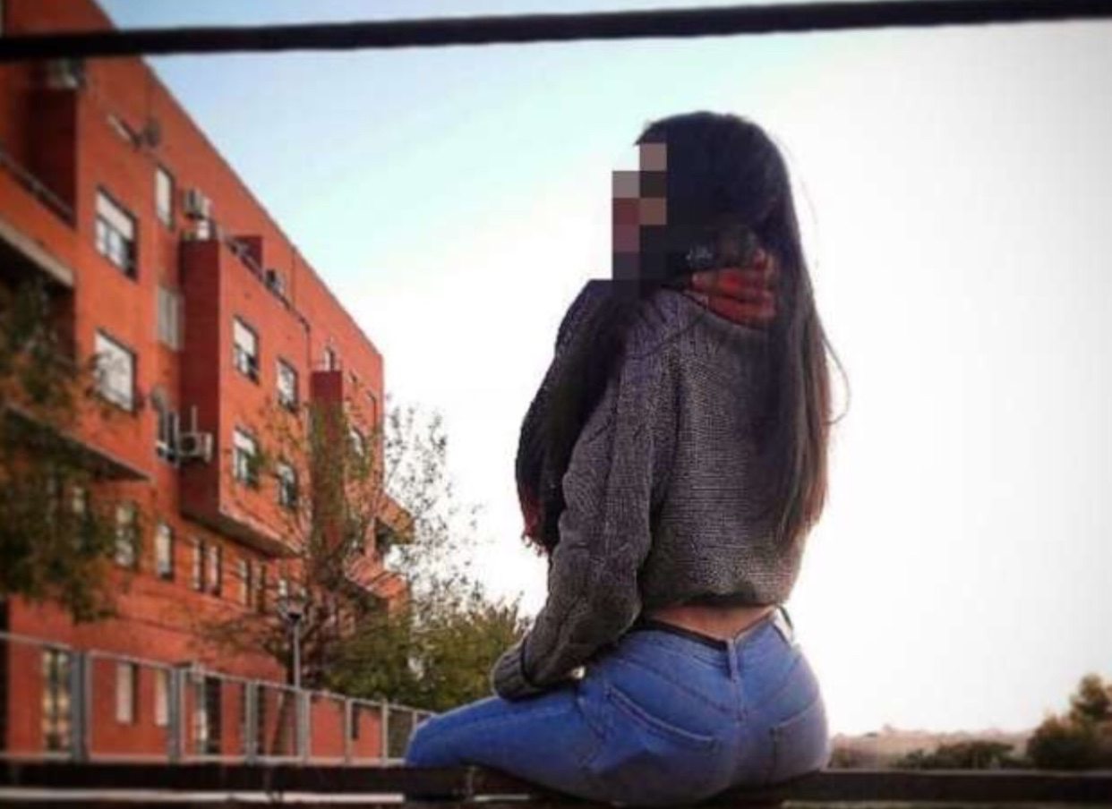 646508625|CLARA|Chica