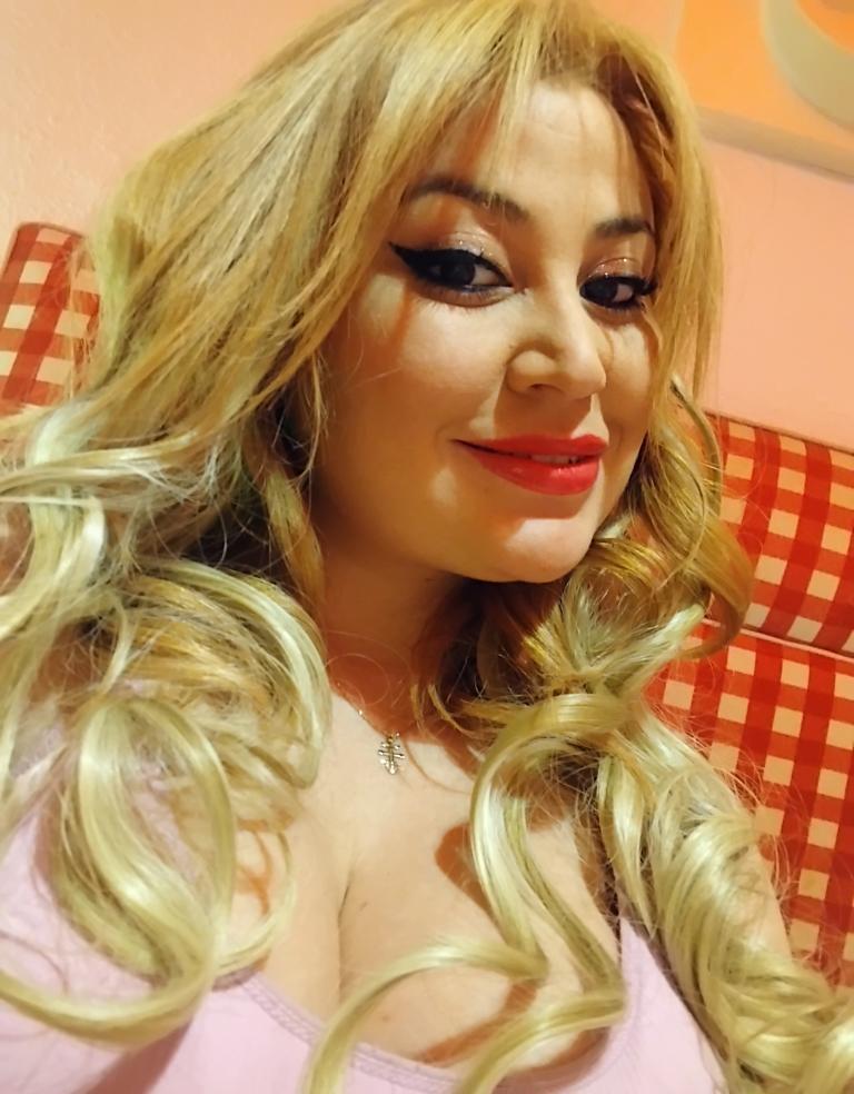 623739648|NIKOL|Chica