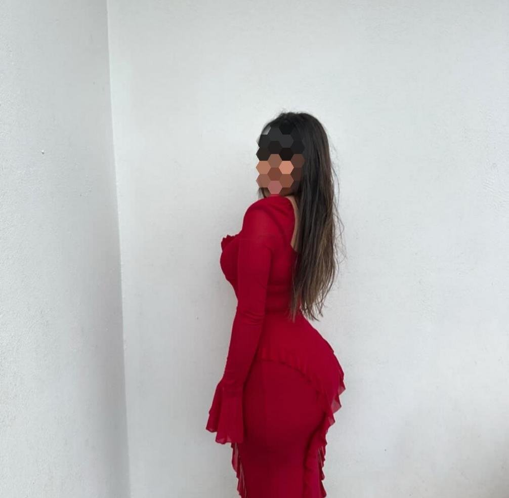 633495572|PAULA|Chica