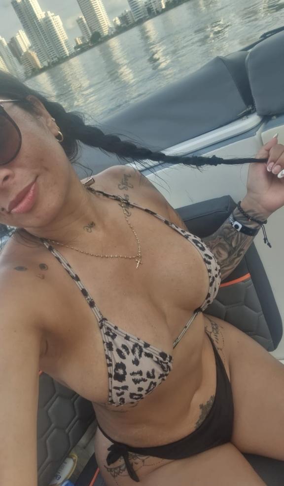 632911097|VALERIA|Chica