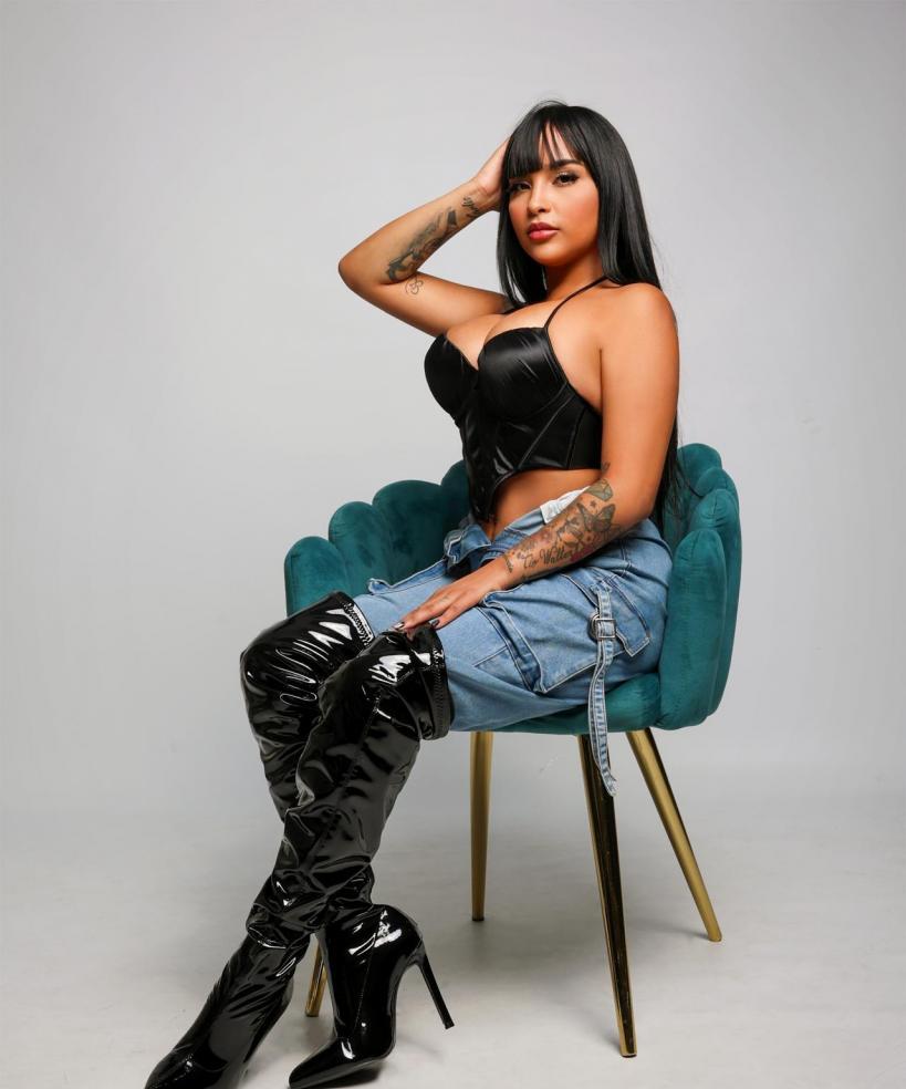 613426527|MISHEL|Chica