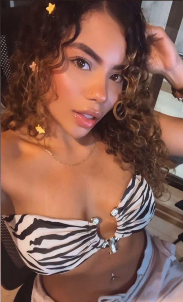 602165708|FERNANDA|Chica