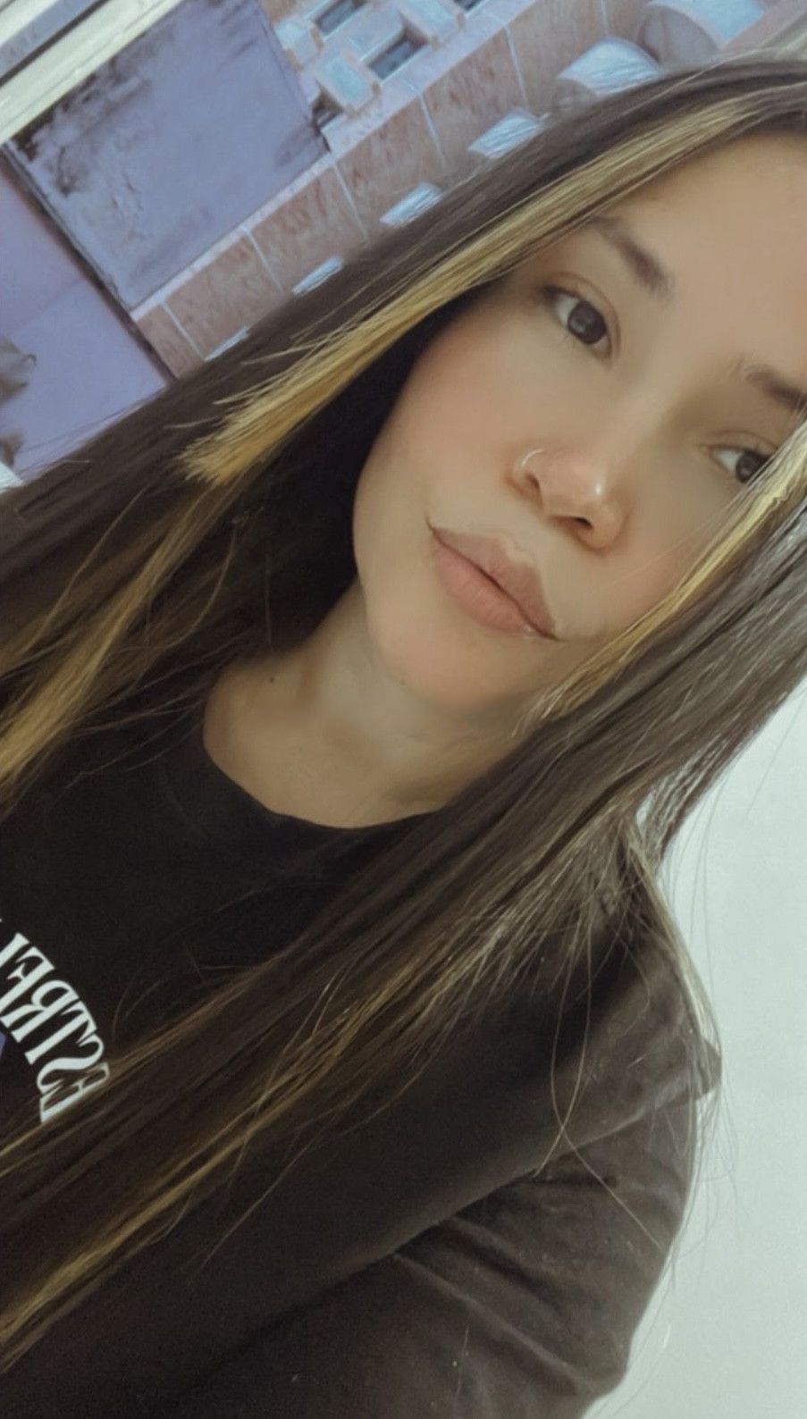 662033320|LAURA|Chica