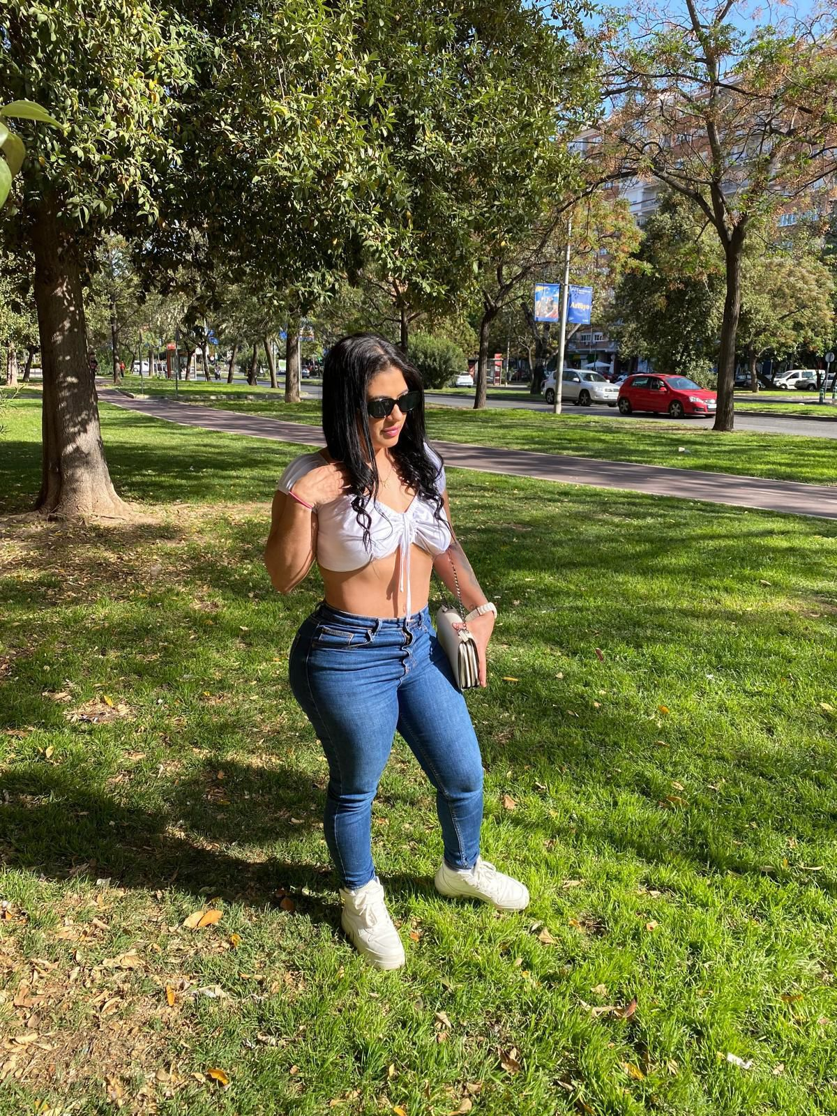 617411675|IVONNE|Chica