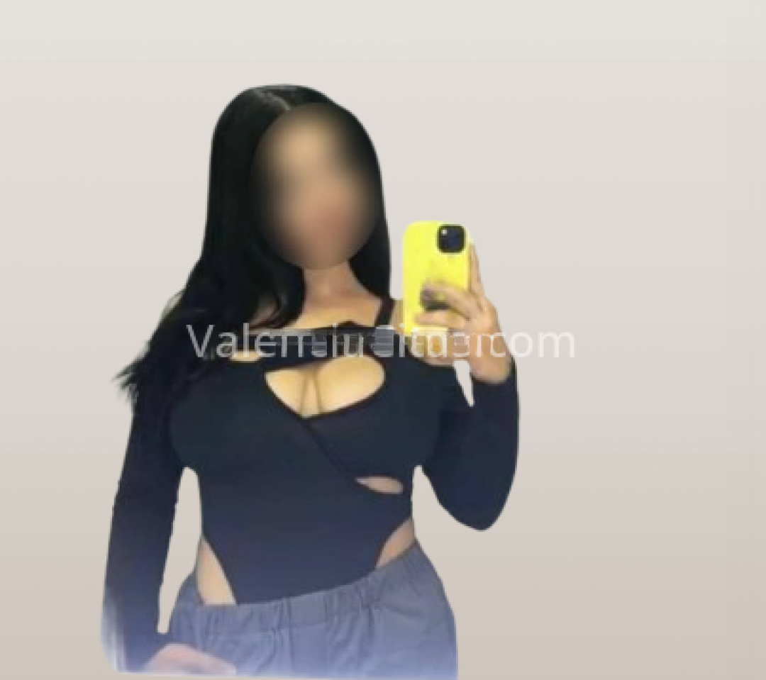 643499019|NAOMI|Chica