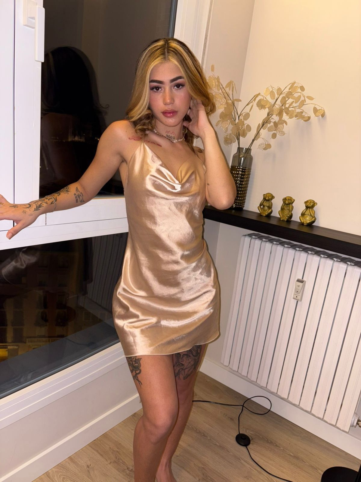 602404970|NAHOMI|Chica