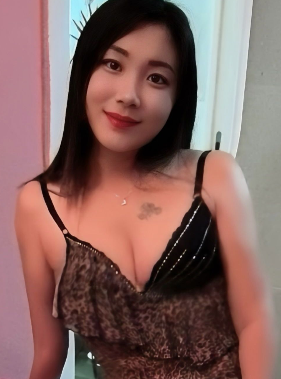 688505600|LULU|Chica