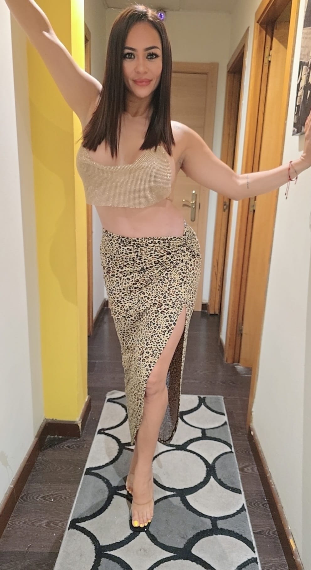 680615957|ALEJANDRA|Puta