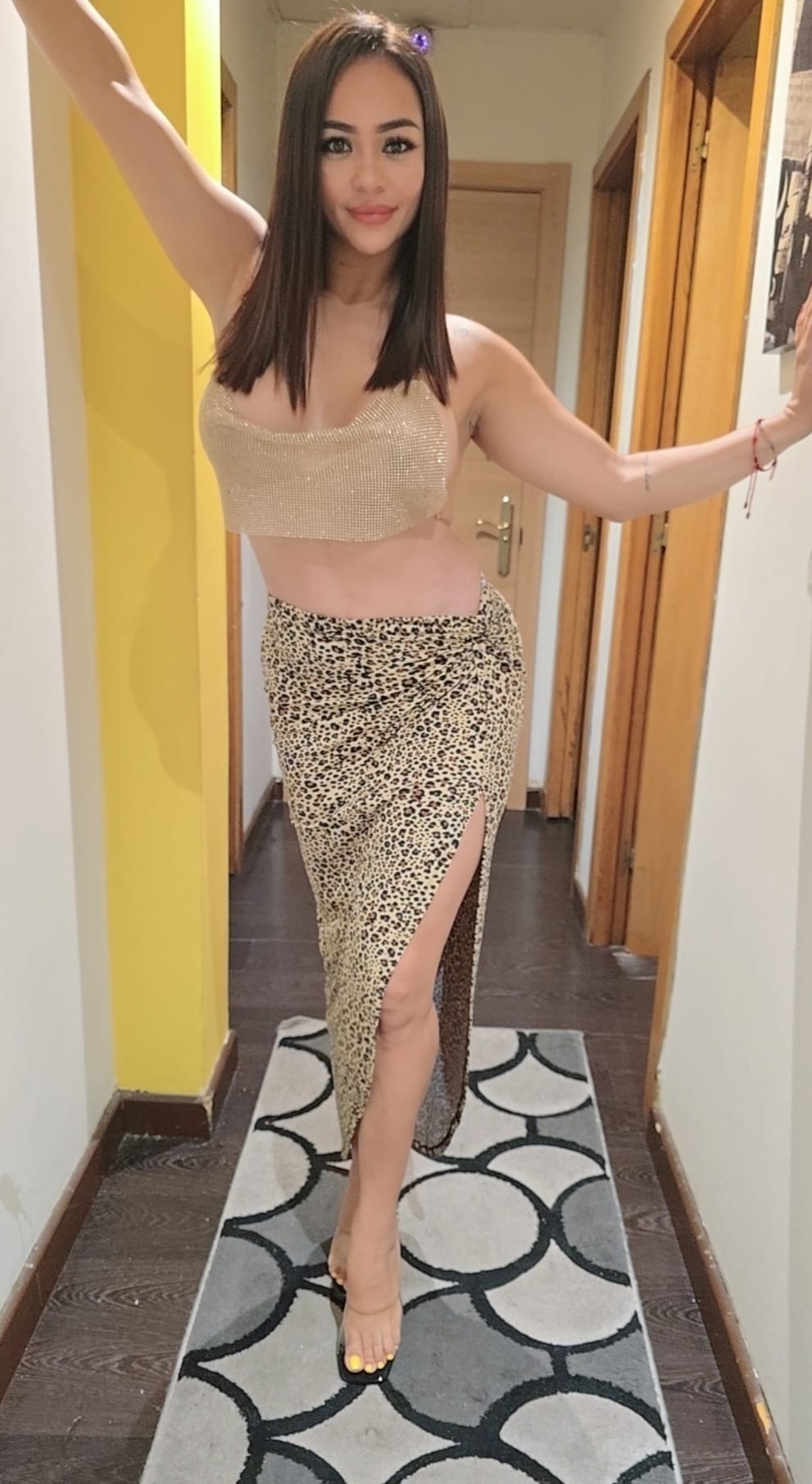 680615957|ALEJANDRA|Puta