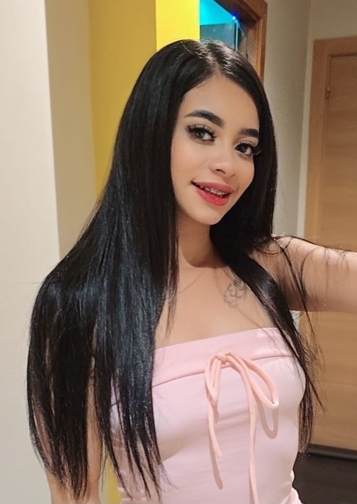 680615957|MIA|Chica