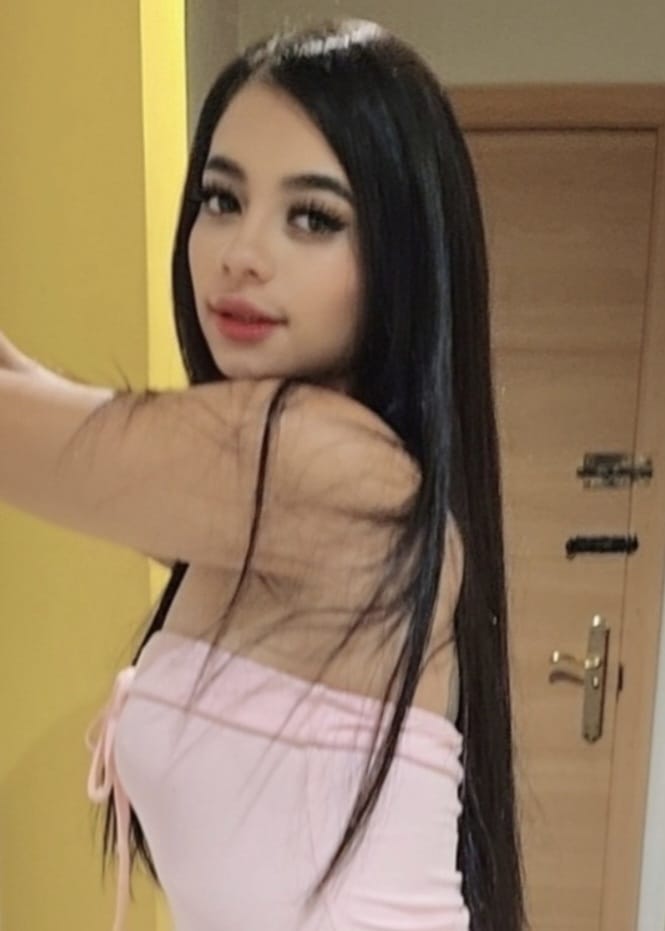 680615957|MIA|Chica