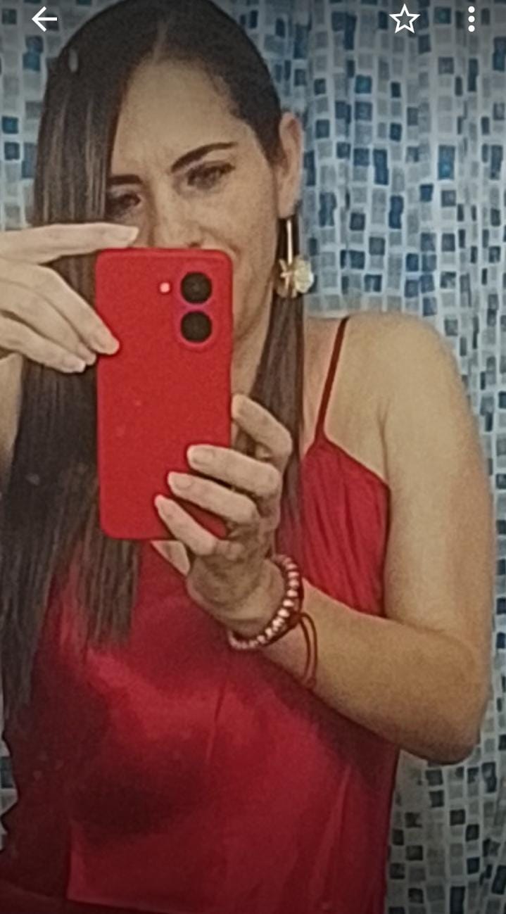 612210519|SAMIRA|Chica