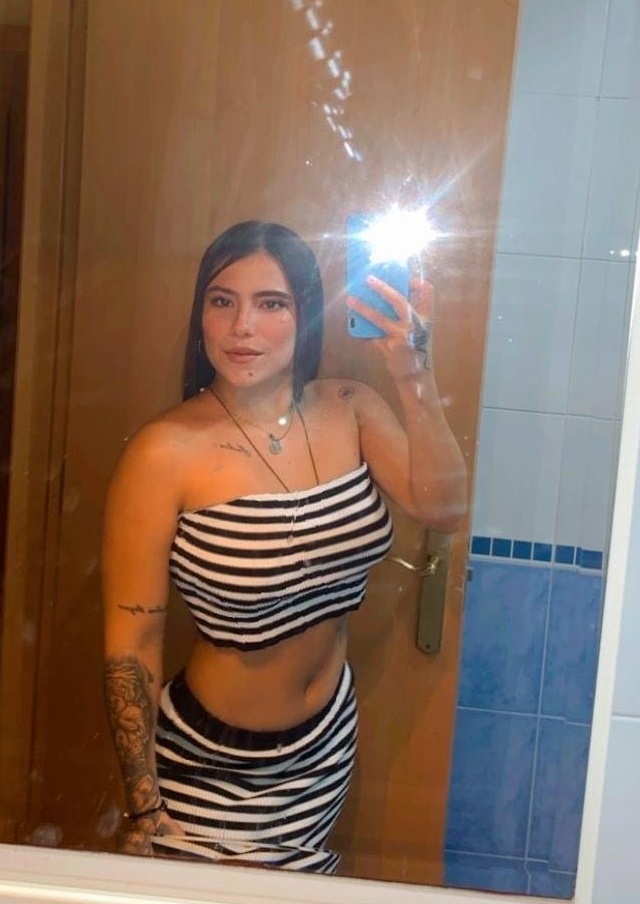 651701147|SALOME|Chica