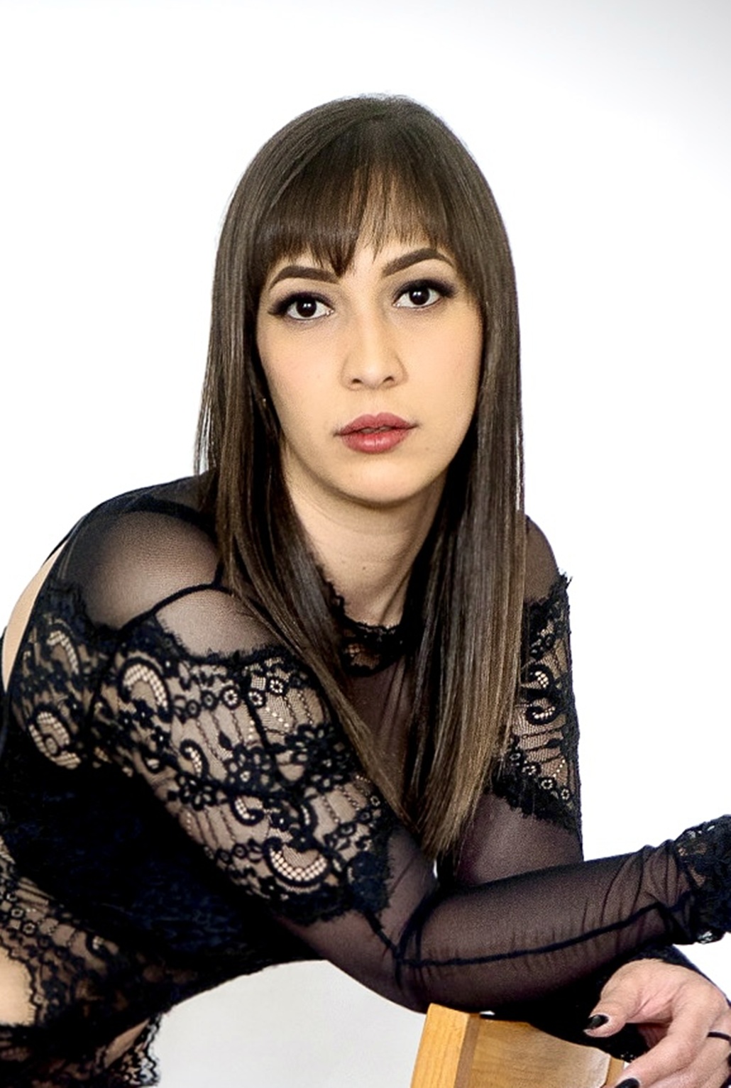 614693569|EMMA|Chica