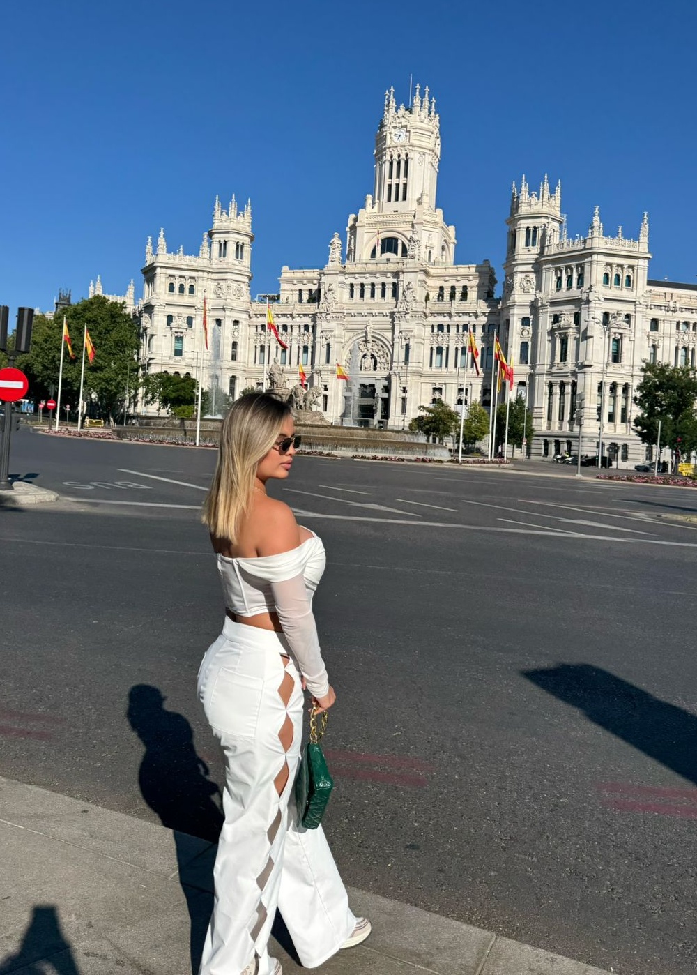 616726948|SOFIA|Chica