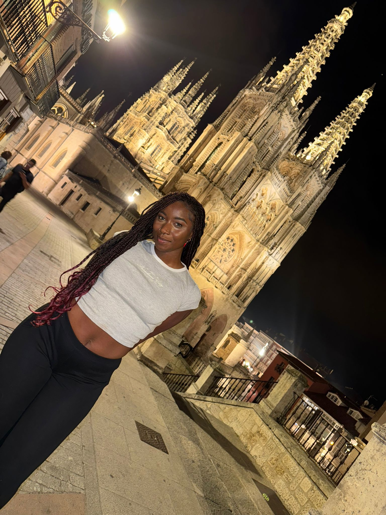 687799033|YOSSELINE|Chica