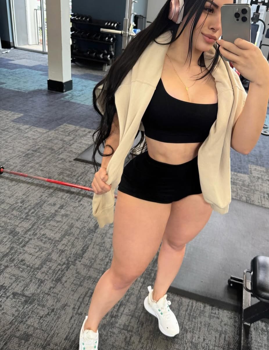 636420480|ANGIE|Escort