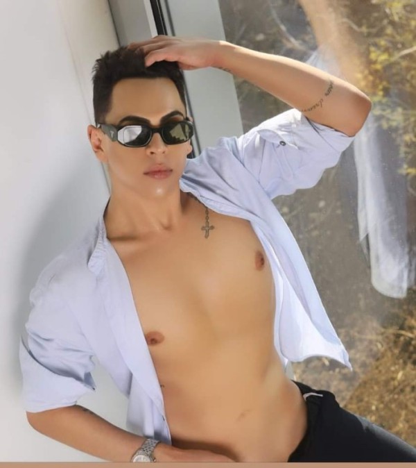 647011144|HENRY BECKER|Chica