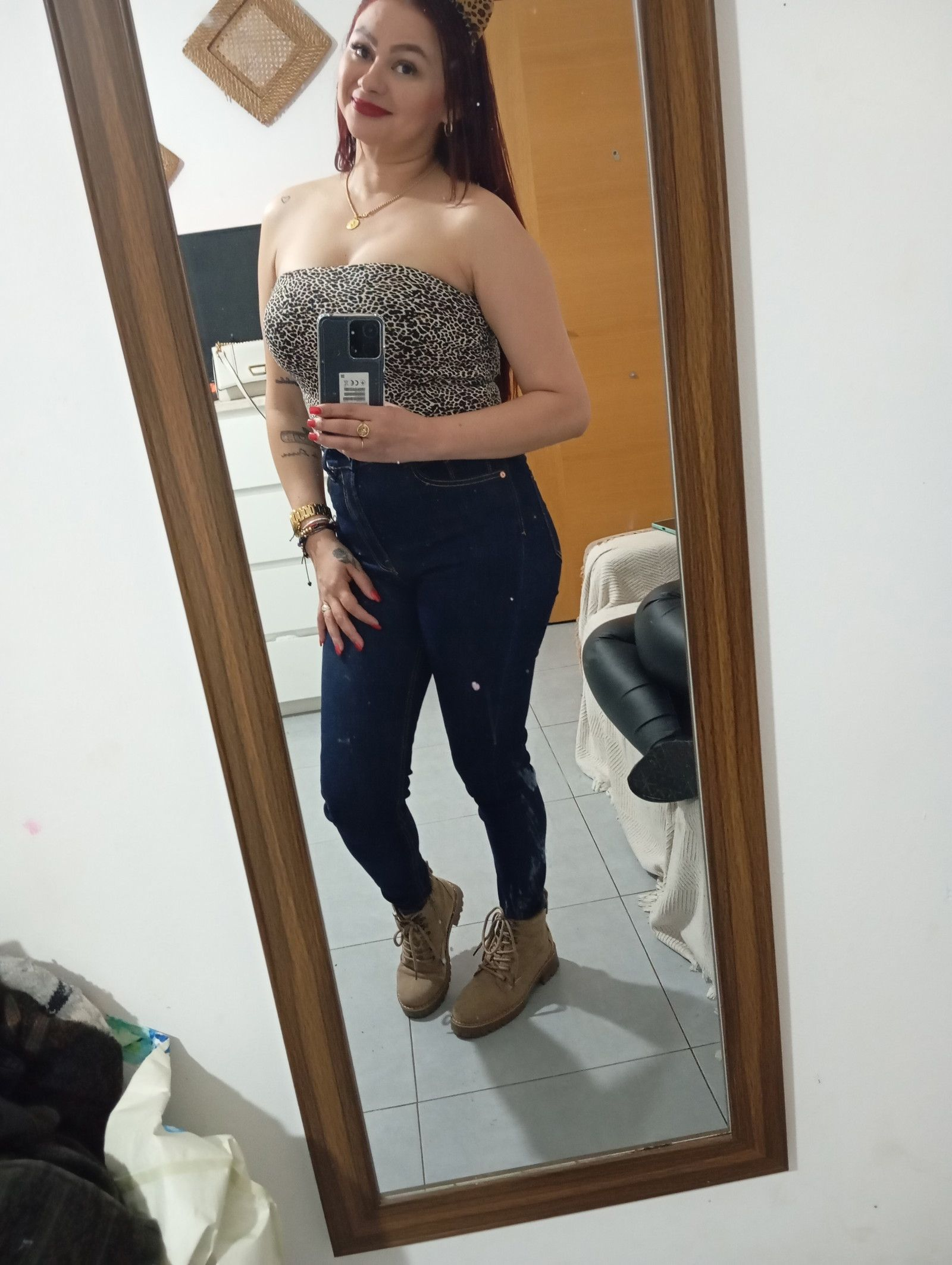 600260555|NICOL|Chica