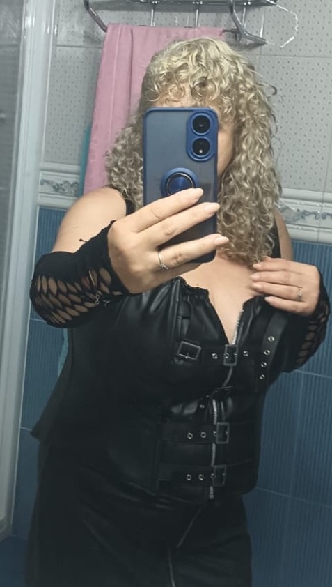 640325830|ANA|Chica
