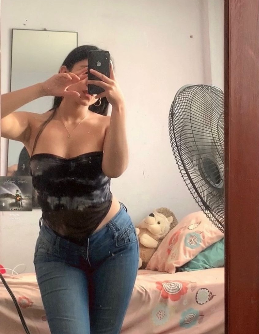 611235035|LU|Chica