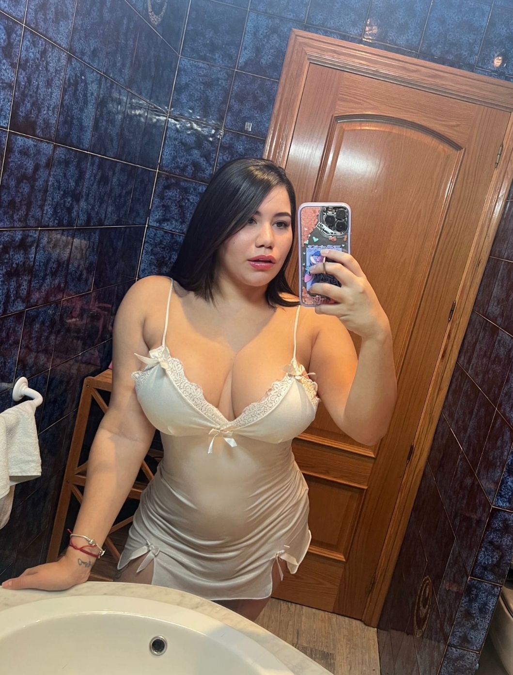 624948947|ALEJANDRA|Puta
