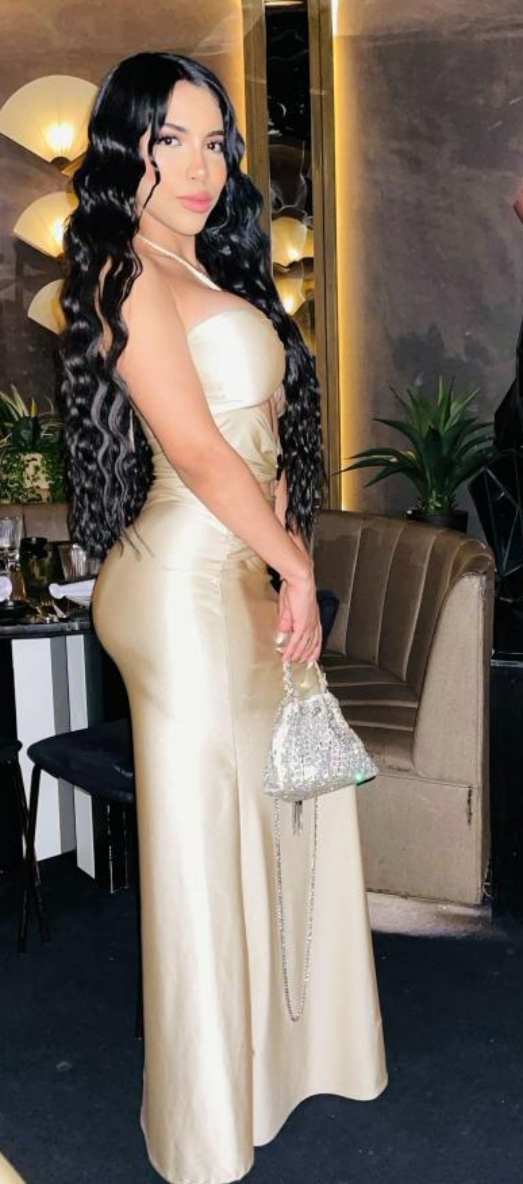 641727052|MIA|Chica