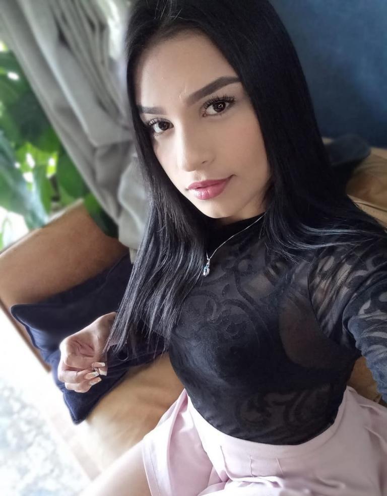 641872685|DADO|Chica