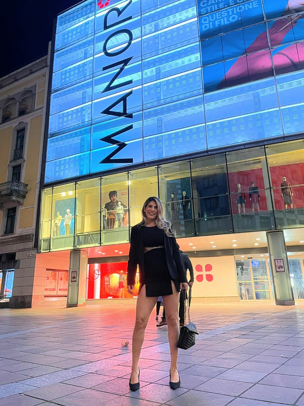 695317062|GIULIA|Chica