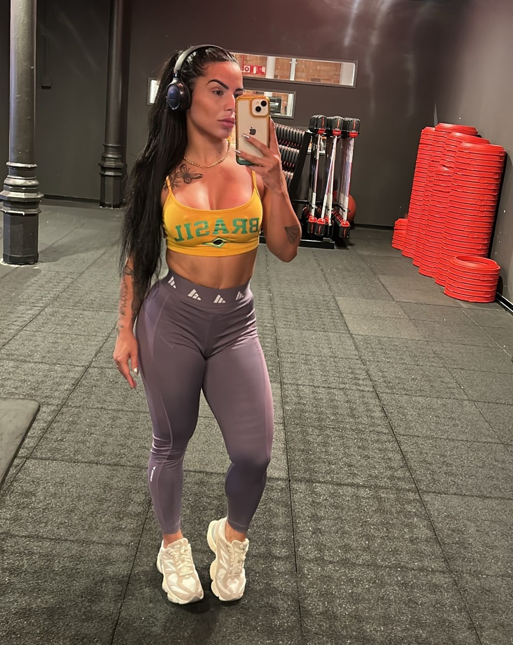 685352138|MÍA|Escort