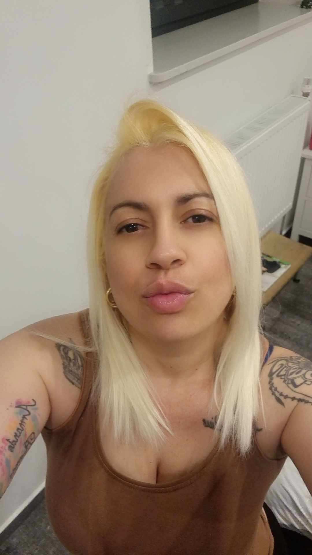 614549023|LORENA|Chica