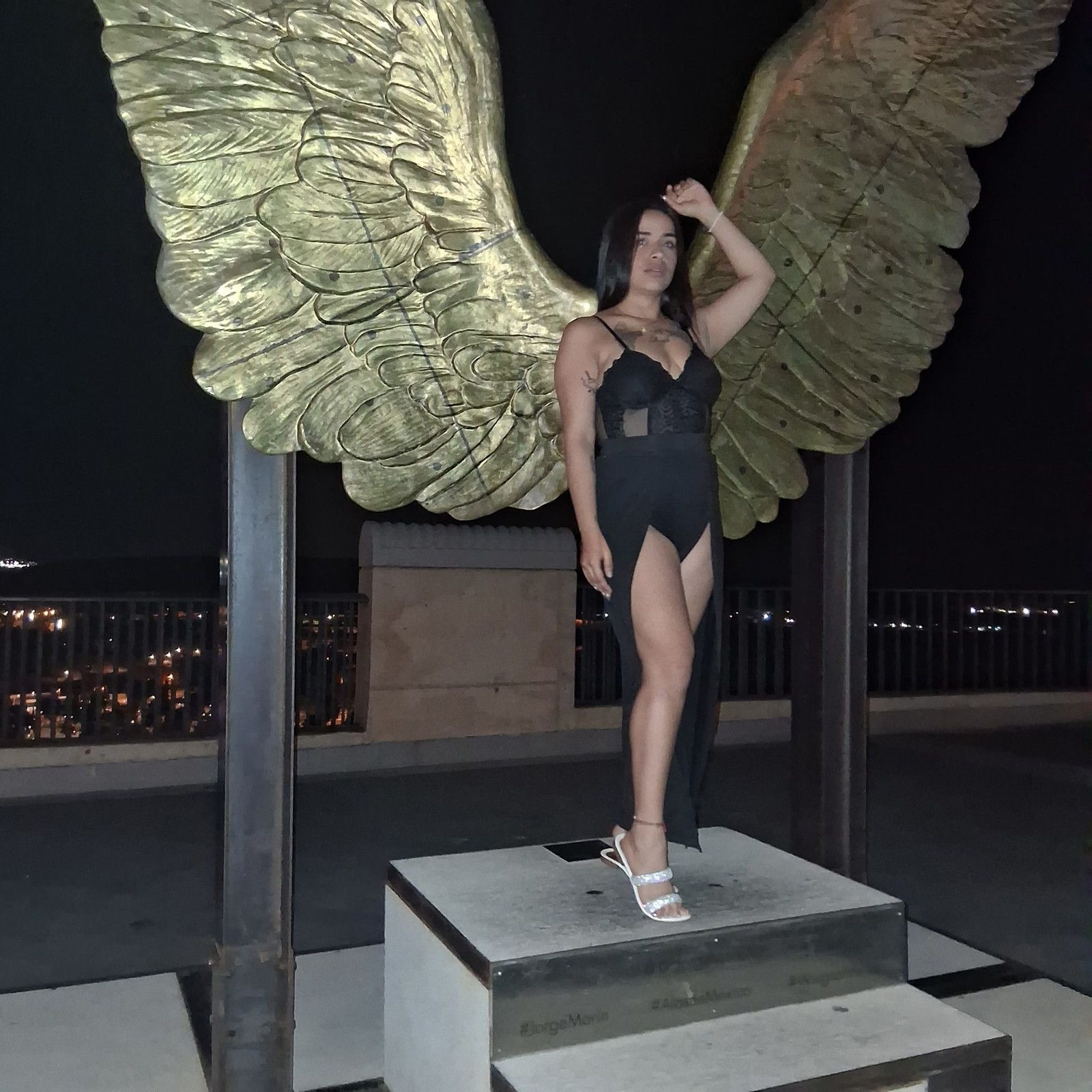656883914|SOFIA|Chica