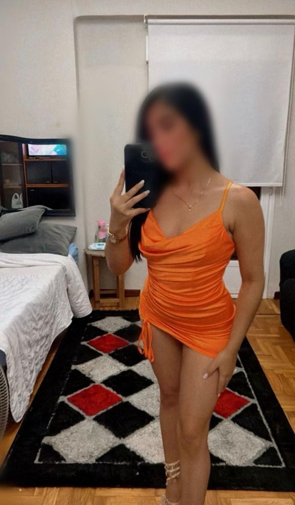 612258768|ISSA|Chica