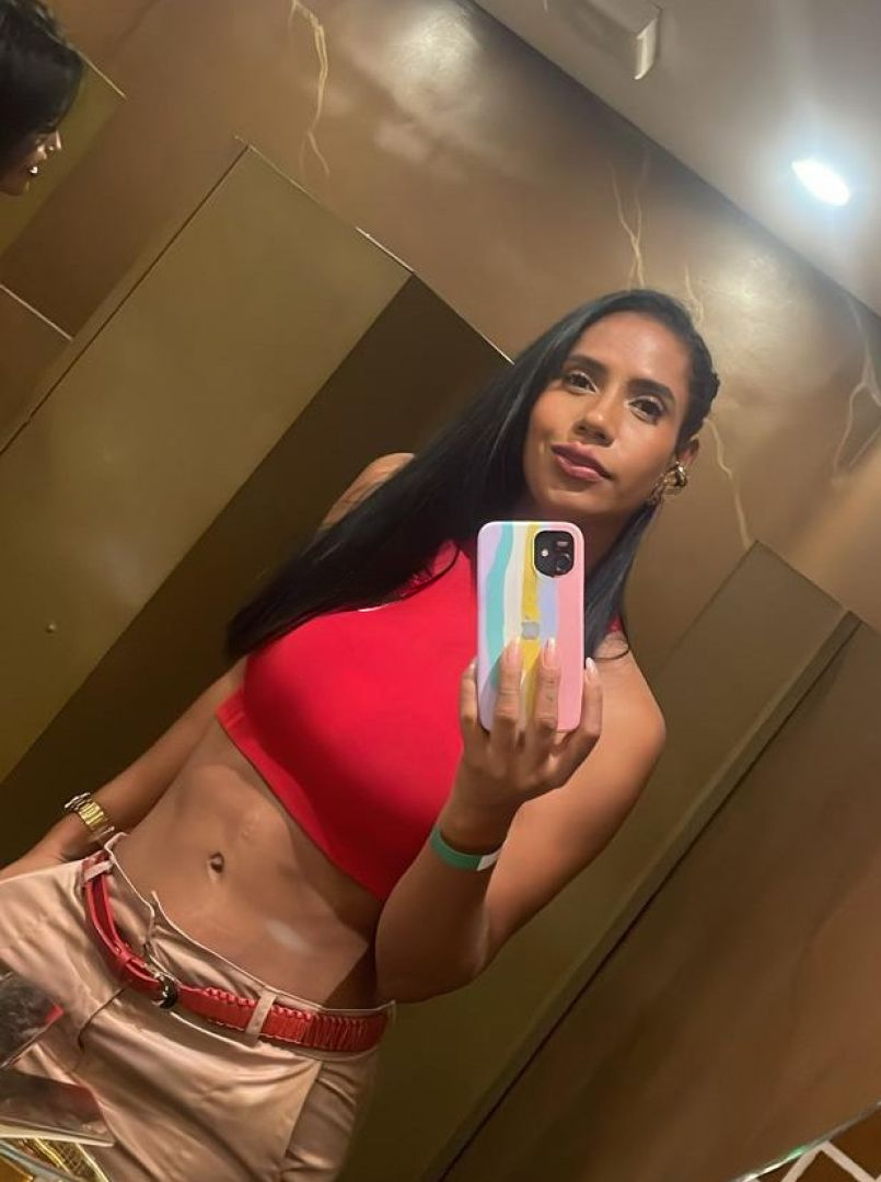 632062218|NATHALIA|Chica