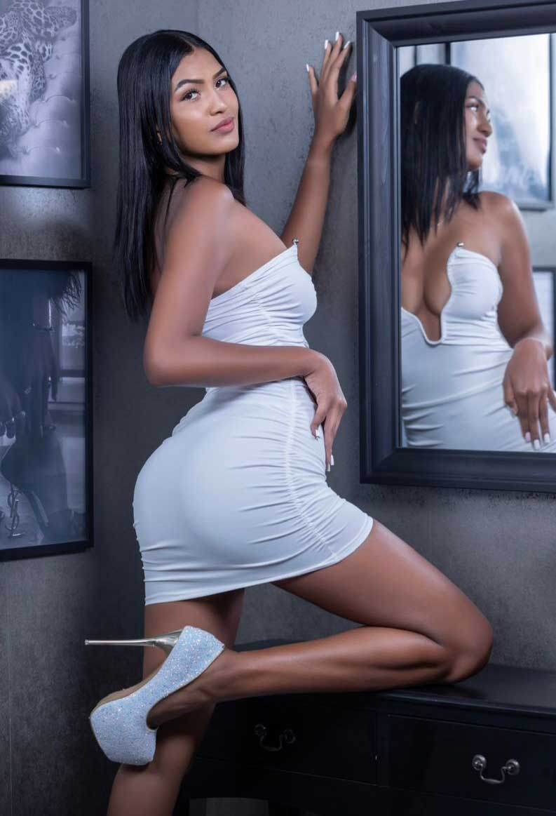 612281300|EMMA|Escort