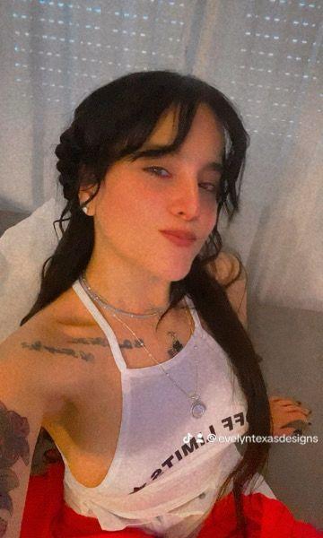 613471666|EVELYN|Chica